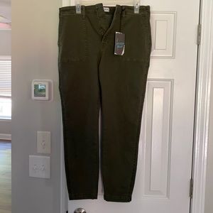 Women’s Olive skinny pants